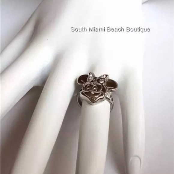 Vintage Walt Disney Minnie Mouse Ring - Picture 2 of 8